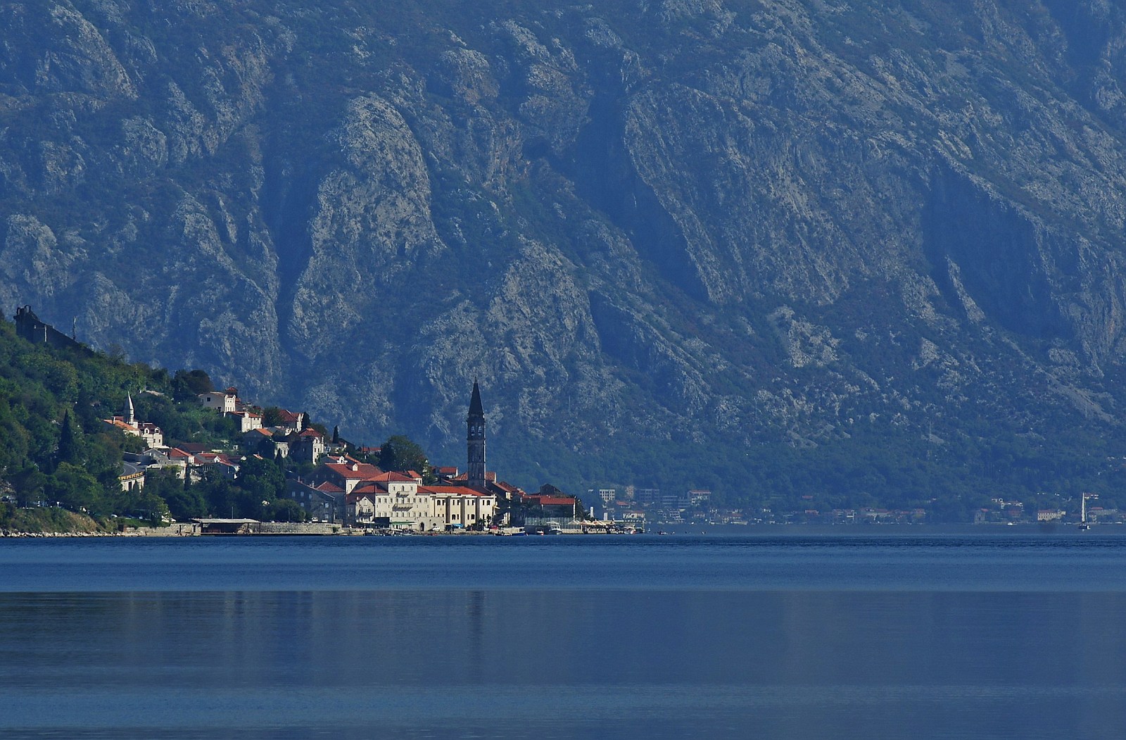 perast-dystans.jpg