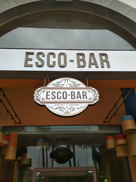 Bar esco.jpg