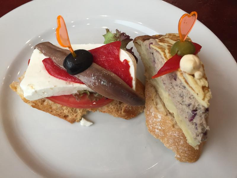 TAPAS TABERNA PINXTO.JPG
