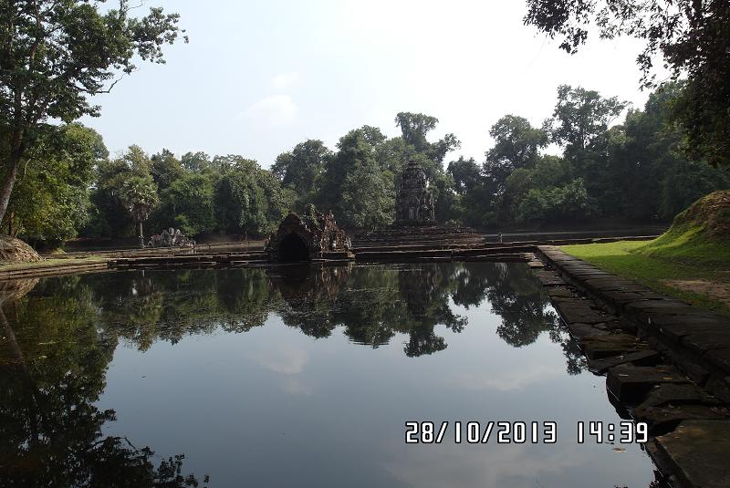 SAM_2565_Neak_Pean.JPG