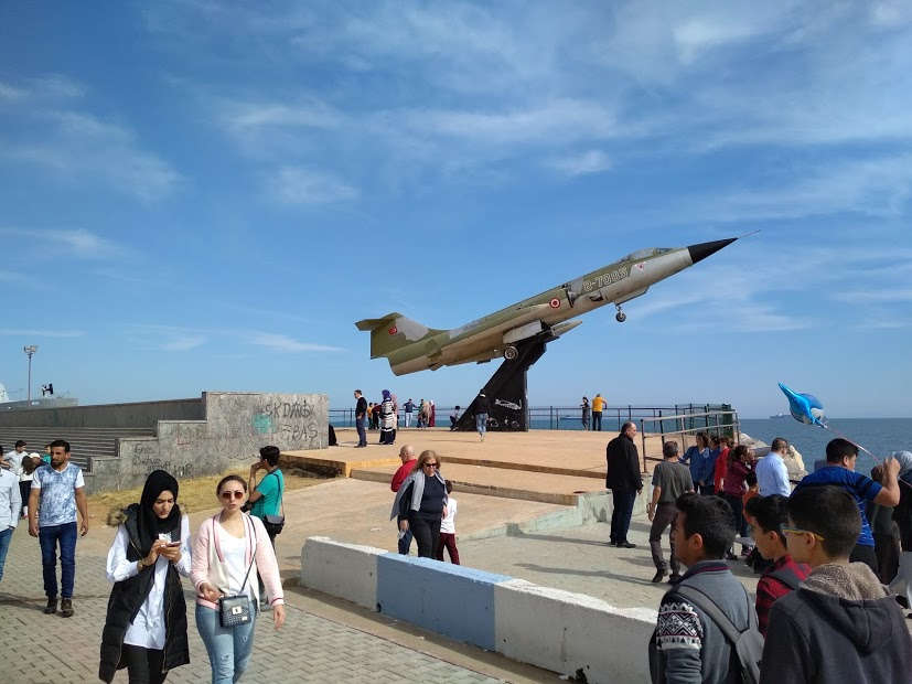 Mersin odrzutowiec.jpg