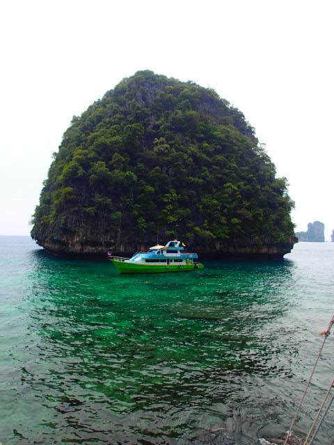 SAM_4476_Loh_Samah_Bay.JPG
