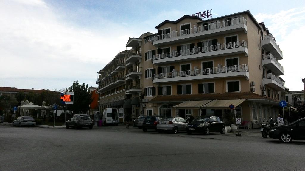 hotel Lefkas.jpg