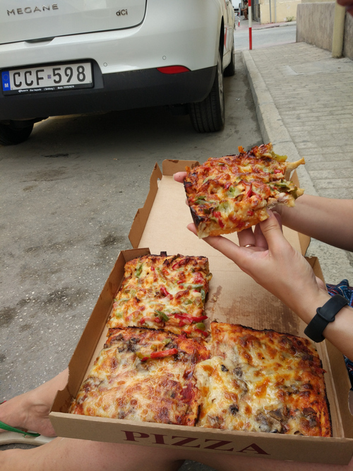 pizza.jpg