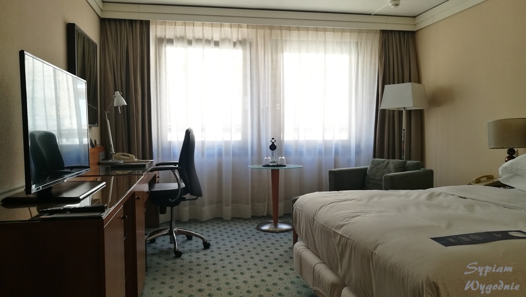 Hilton Dresden - pokój2.jpg