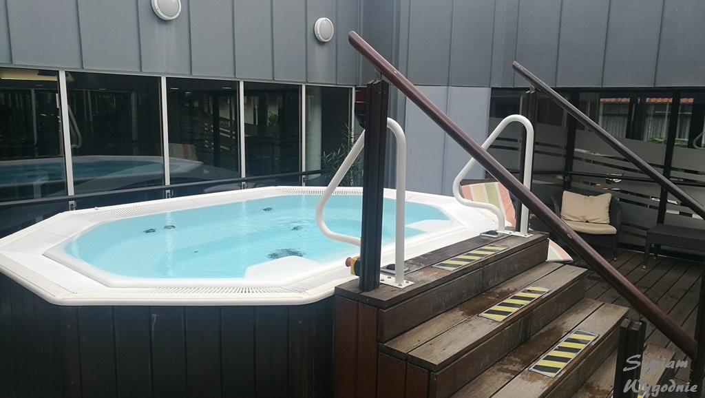 Hilton Dresden - jacuzzi.jpg