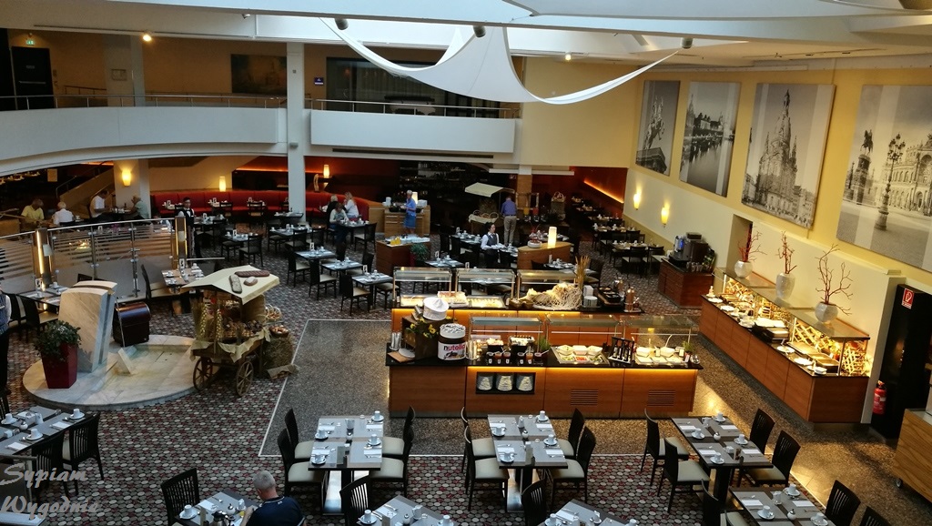 Hilton Dresden - rest4.jpg