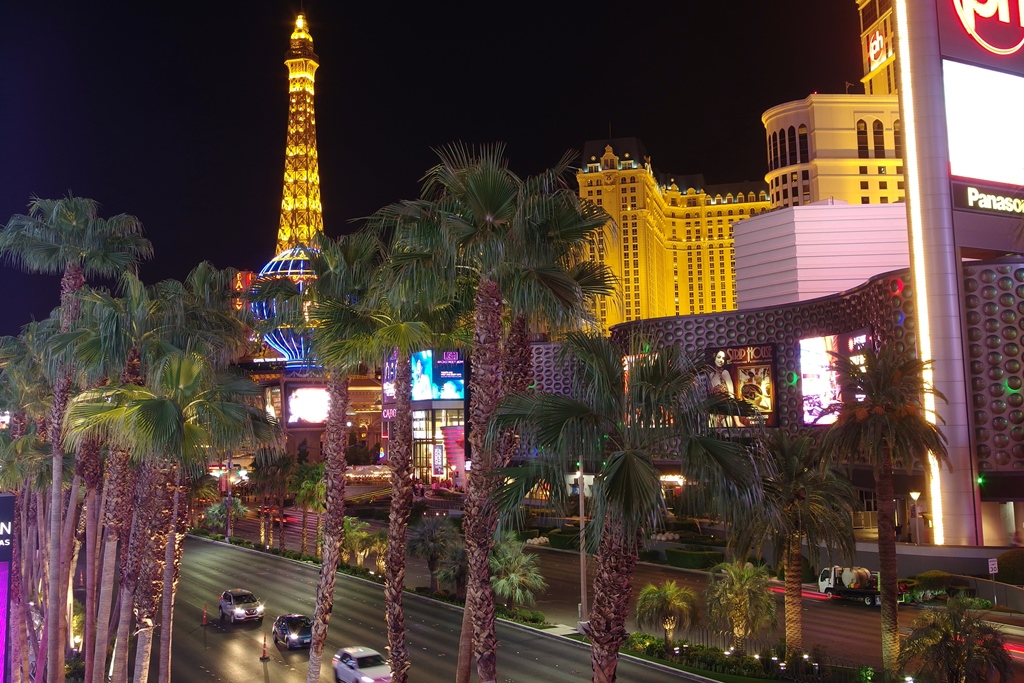Vegas3_m.JPG