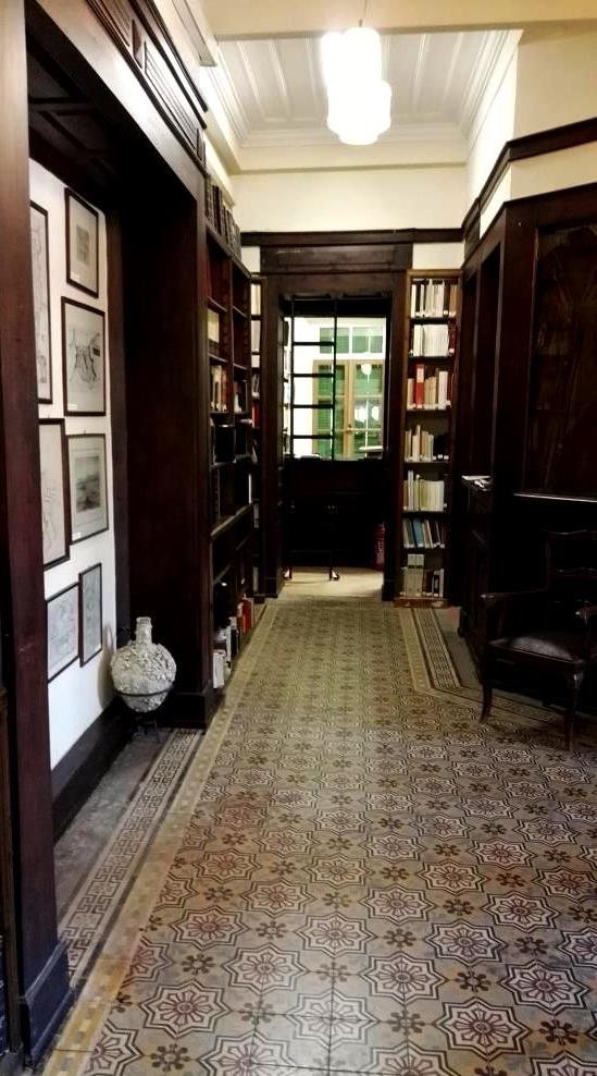 biblio1.jpg
