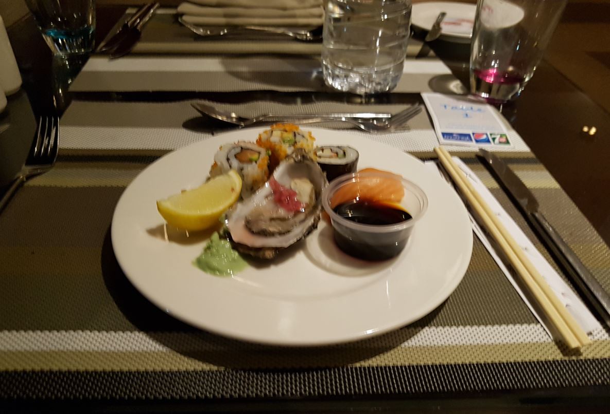 Crowne Plaza Muscat 3.JPG