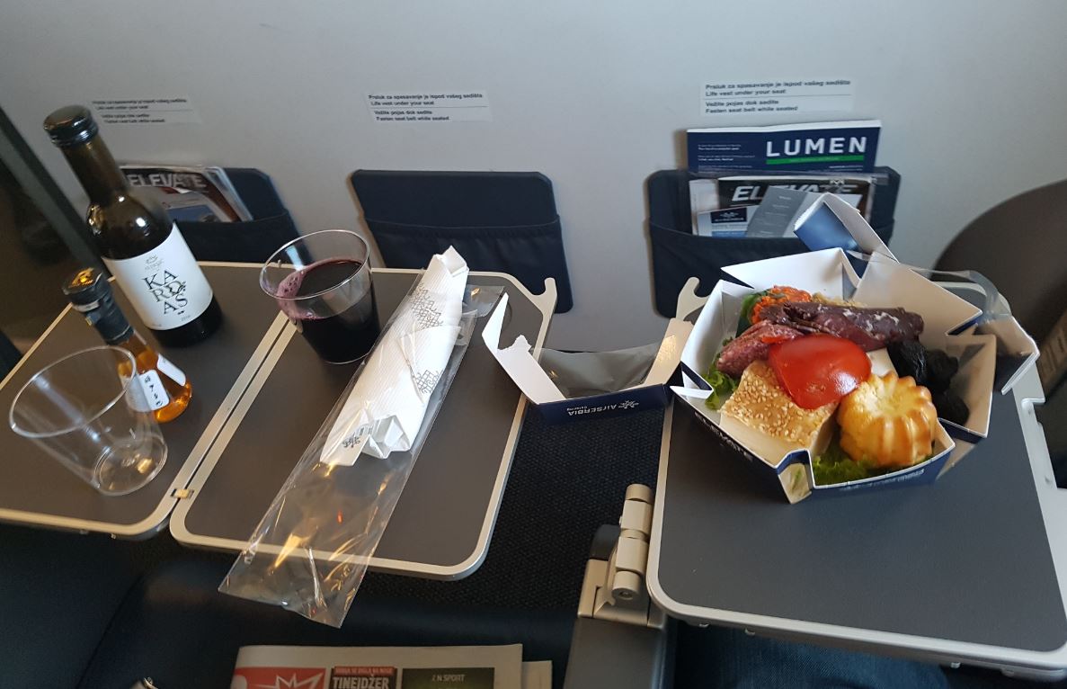 Air Serbia Business_.JPG