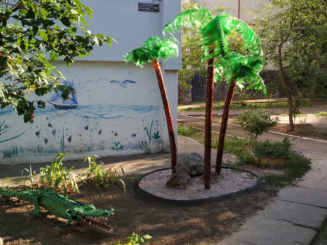 palma i krokodyl.jpg