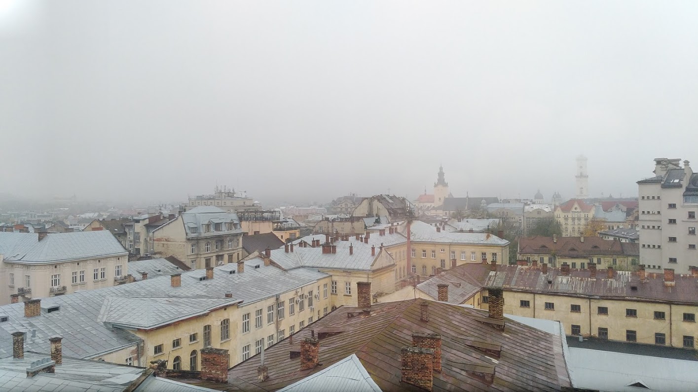 Lwów z rana jak śmietana bardziej.jpg