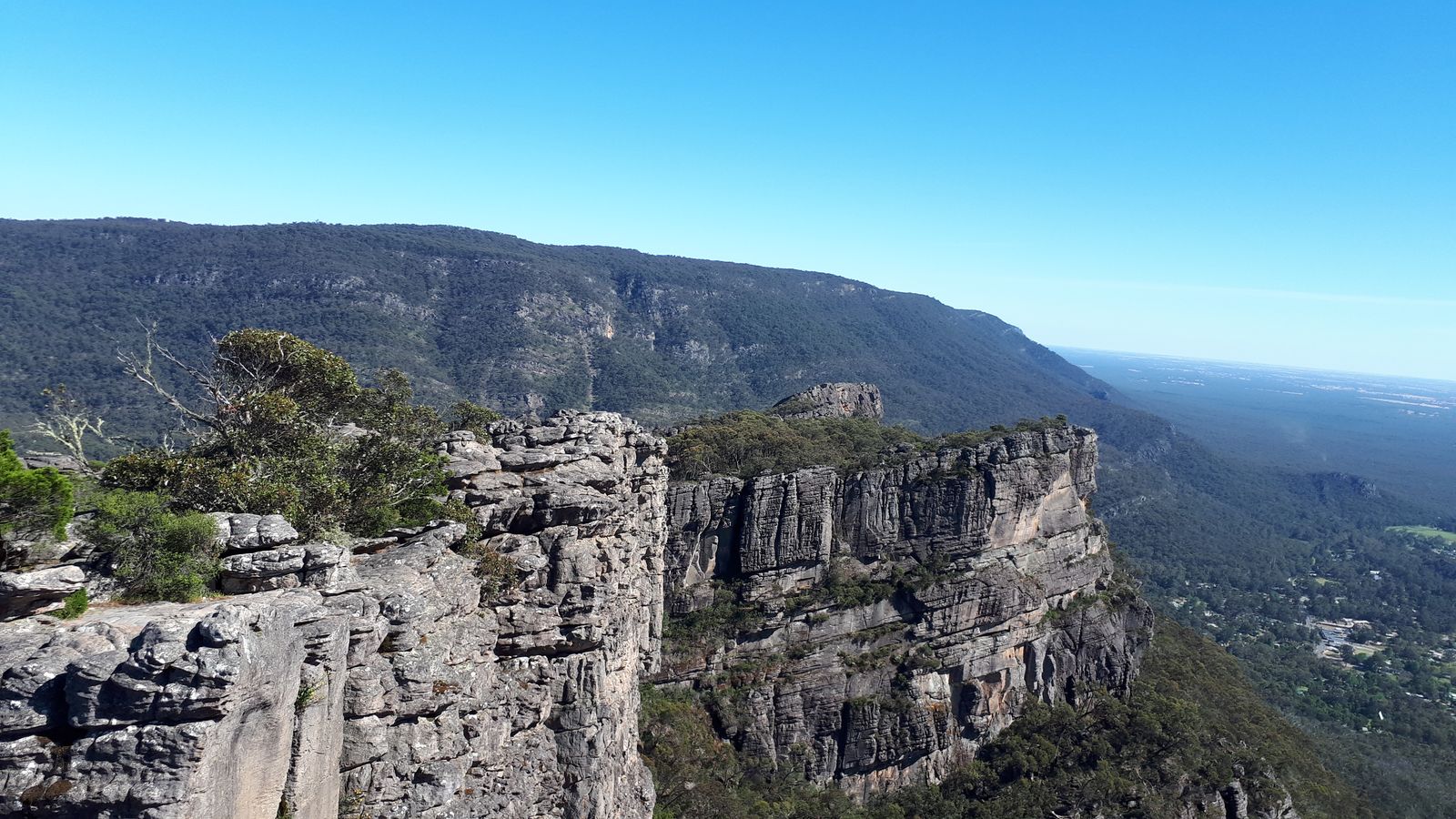 Pinnacles.jpg