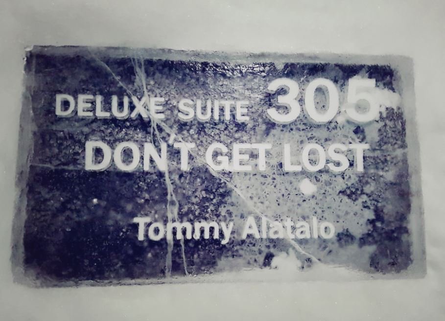 Icehotel DeLuxe Suite.JPG