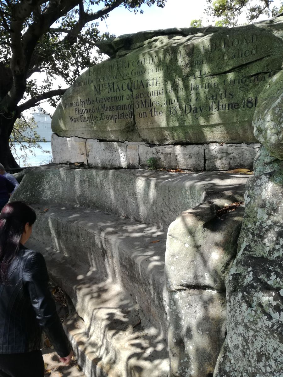 Mrs Macquarie's Chair.jpg
