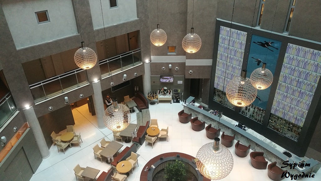 DoubleTree by Hilton Olbia - bar3.jpg