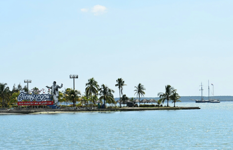 cienfuegos_1.jpg