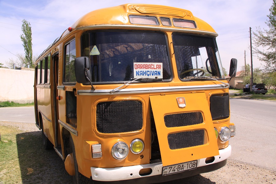 az111.jpg