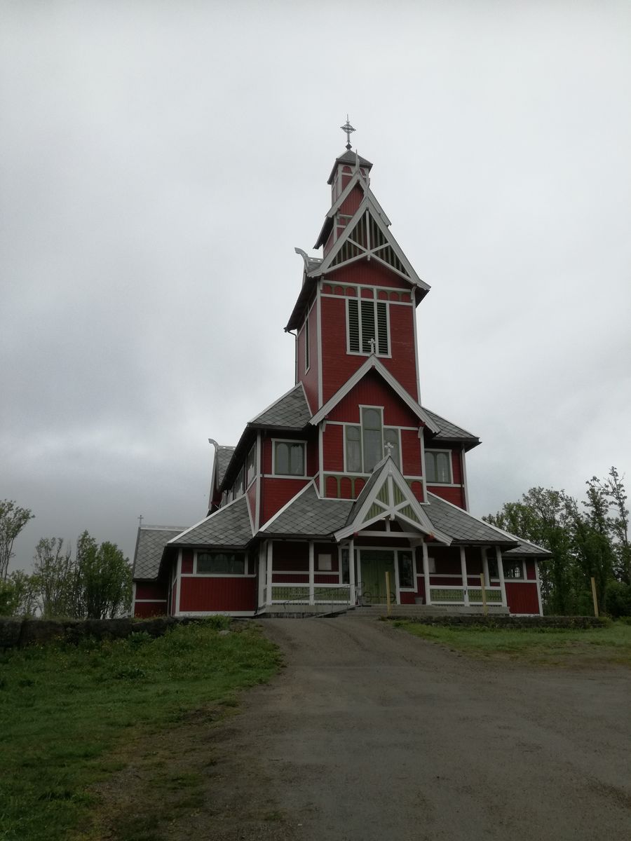 Buksnes Church.jpg