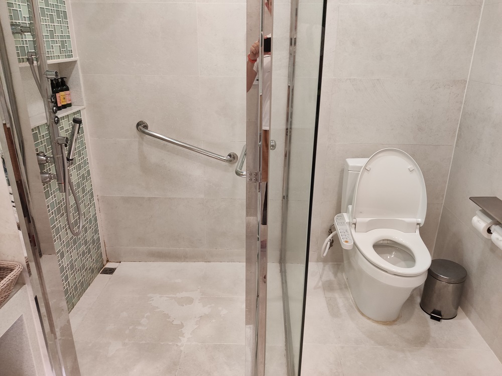 shower1.jpg