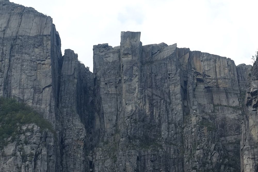 Preikestolen_z_promu.jpg