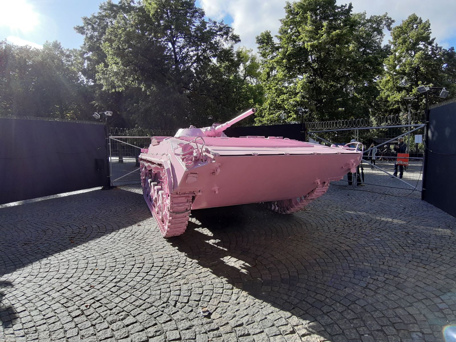 Tank.jpg