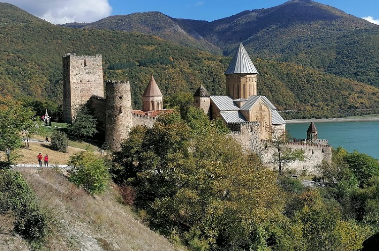 8-Ananuri.jpg