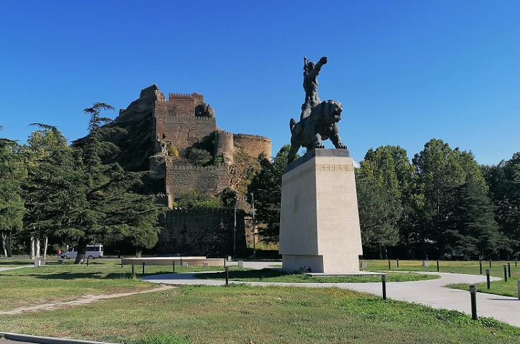 8-Gori.jpg