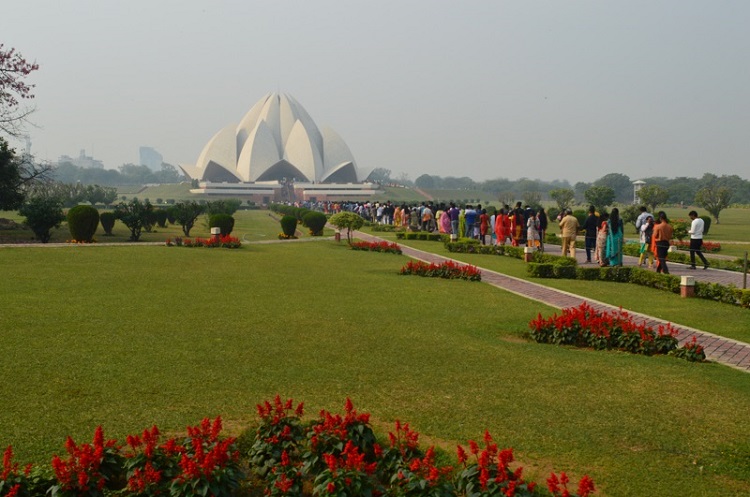 10-New_Delhi_Lotos.JPG