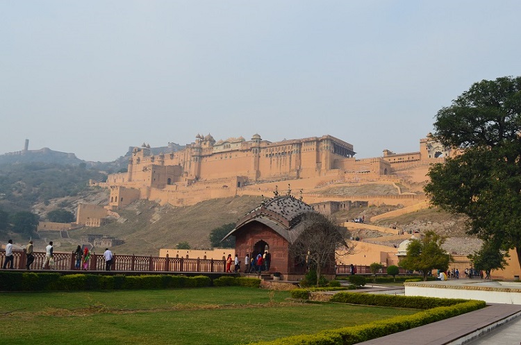 10-Amer_Fort.JPG