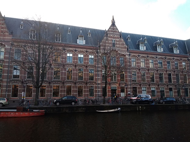 3-Amsterdam.jpg
