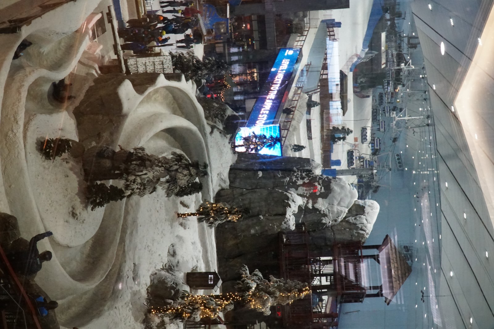 SkiDubai.JPG