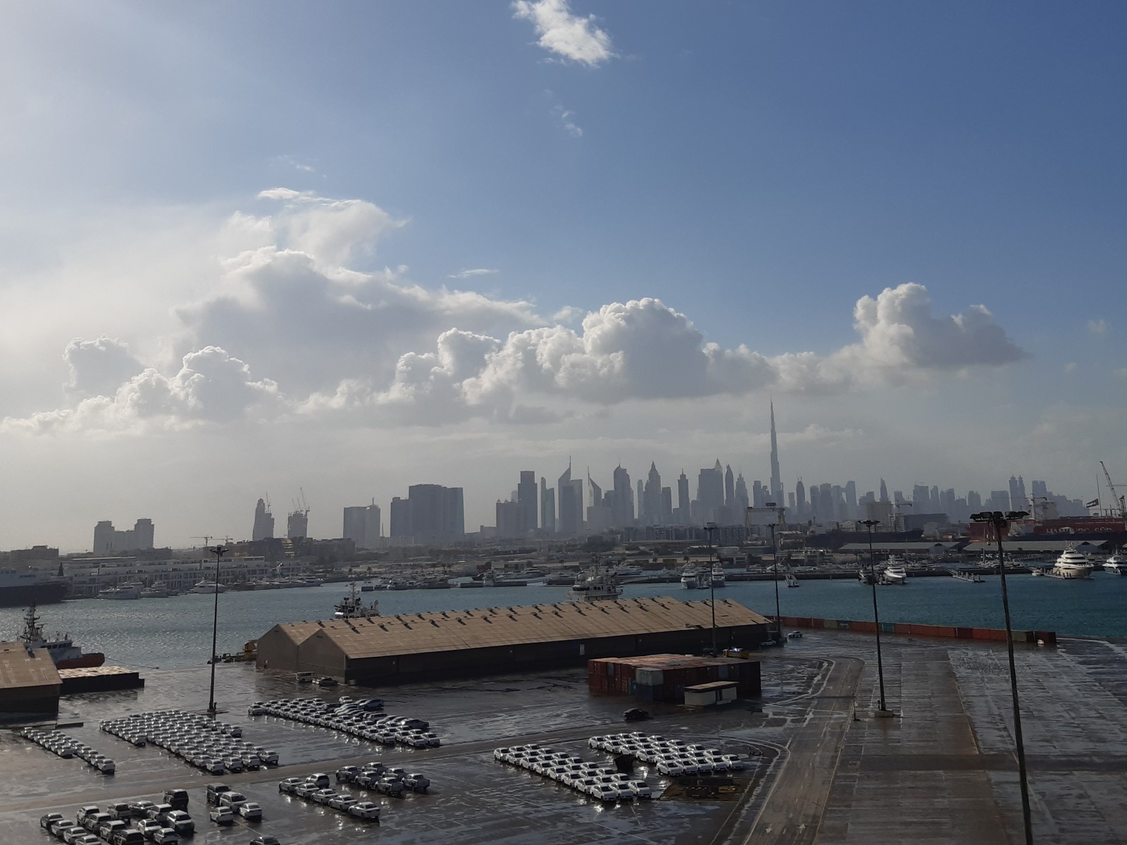 dubai2.jpg
