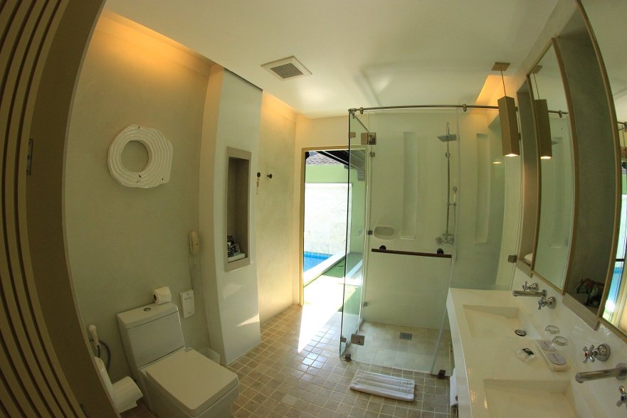 hideaway002.jpg