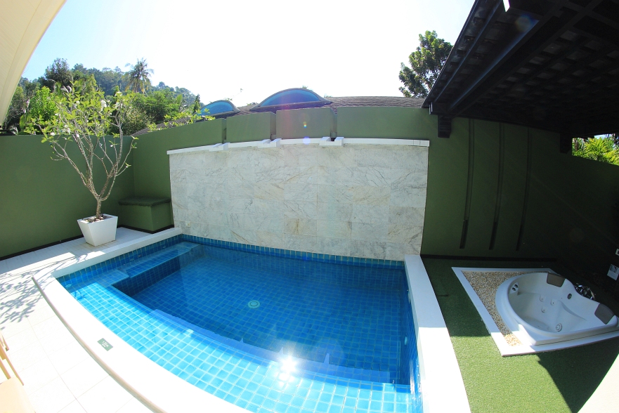hideaway004.jpg