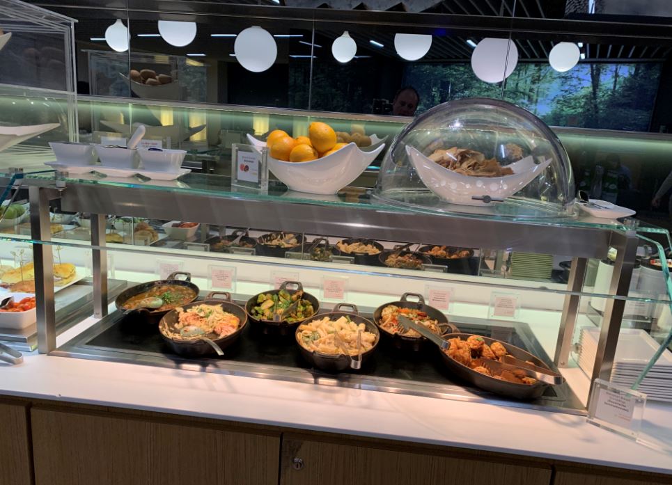 EWR_Lufhansa_Business_Lounge_5.JPG