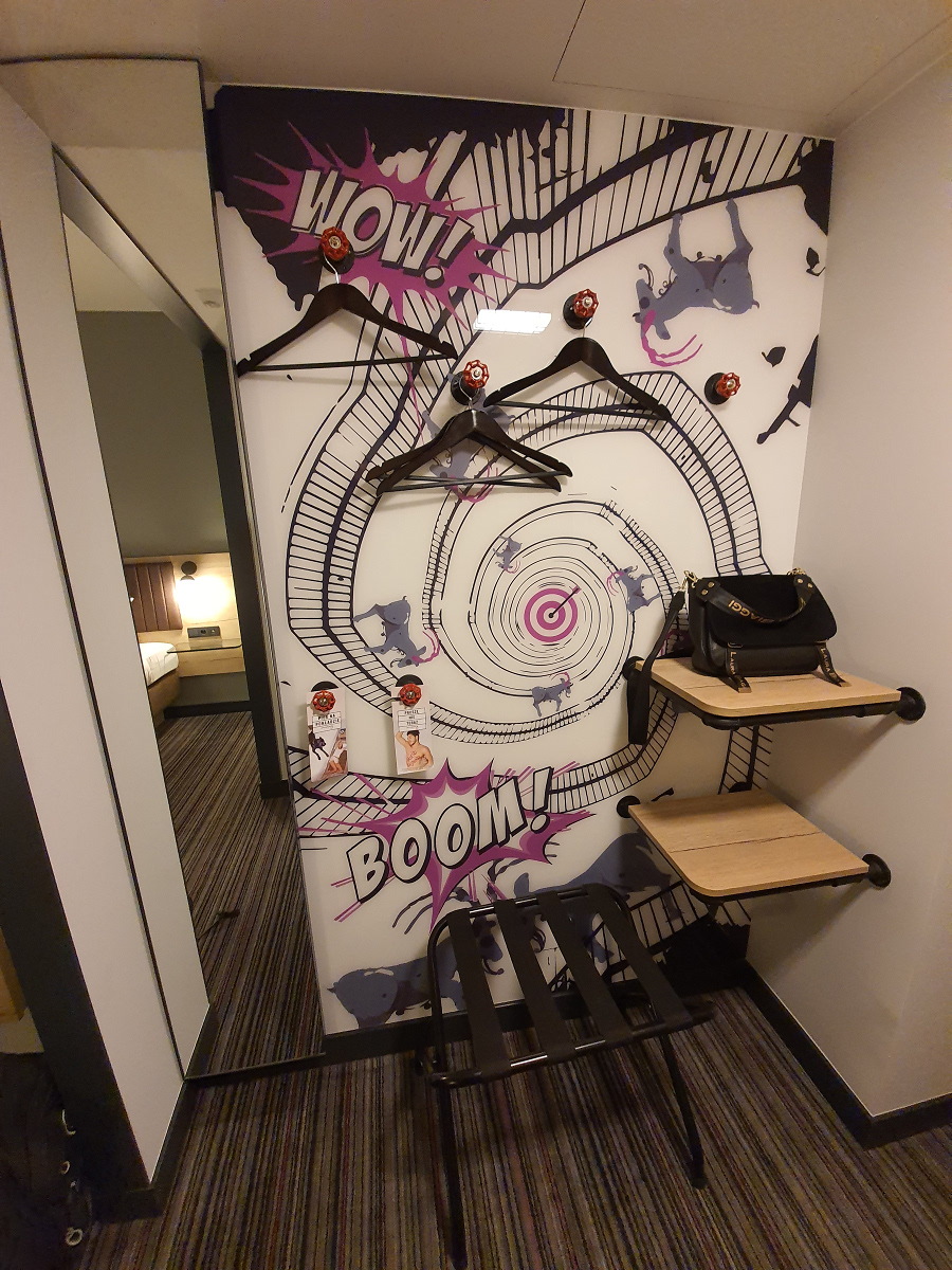Moxy2.jpg