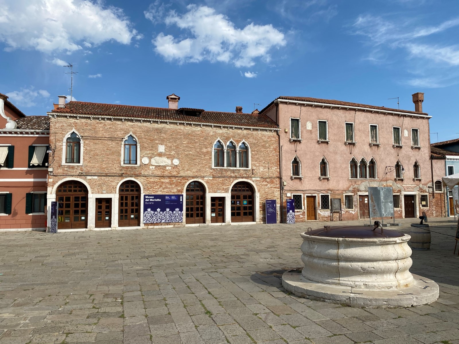 muzeum koronki.JPEG