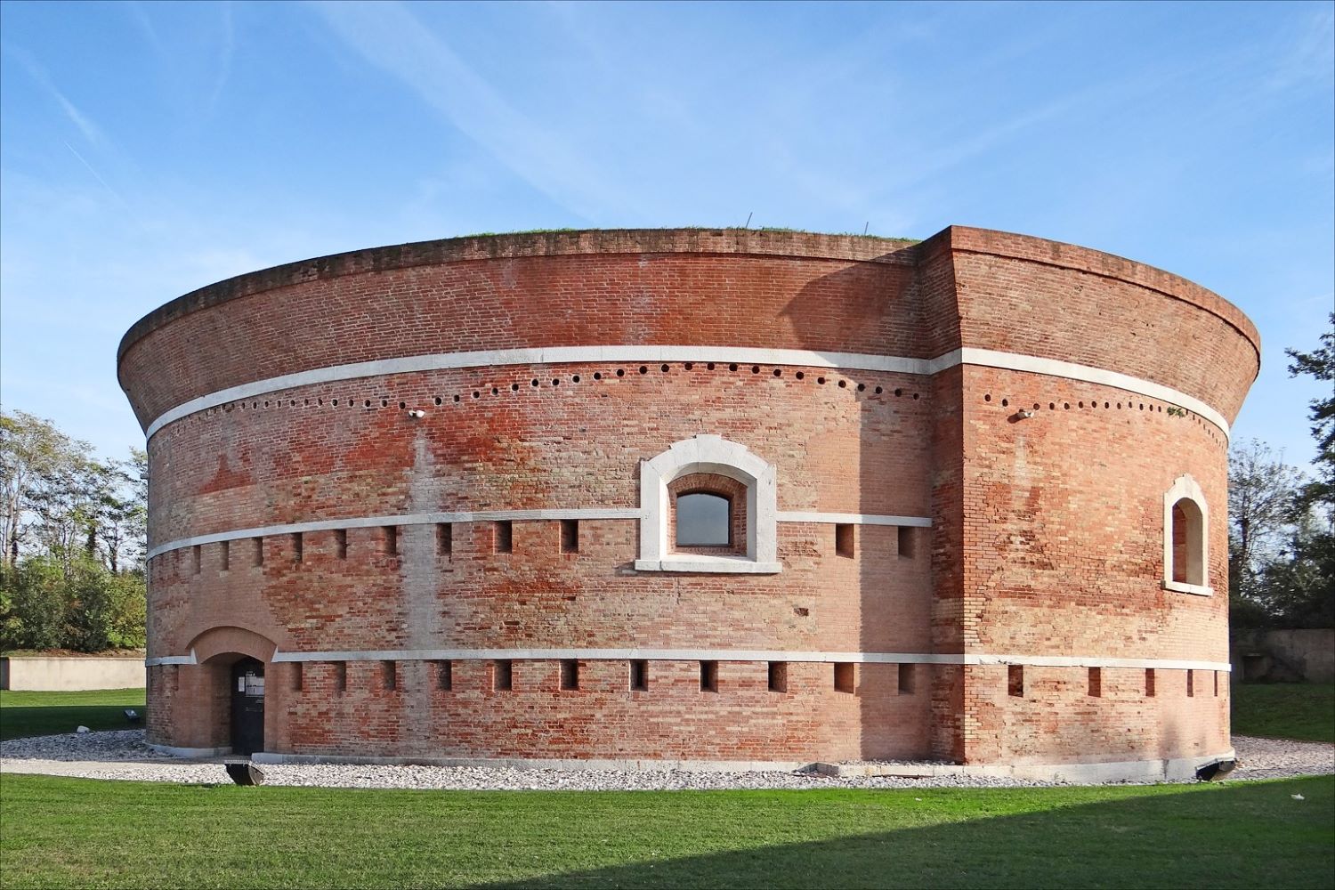 Torre Massimiliana z wikipedii.jpg