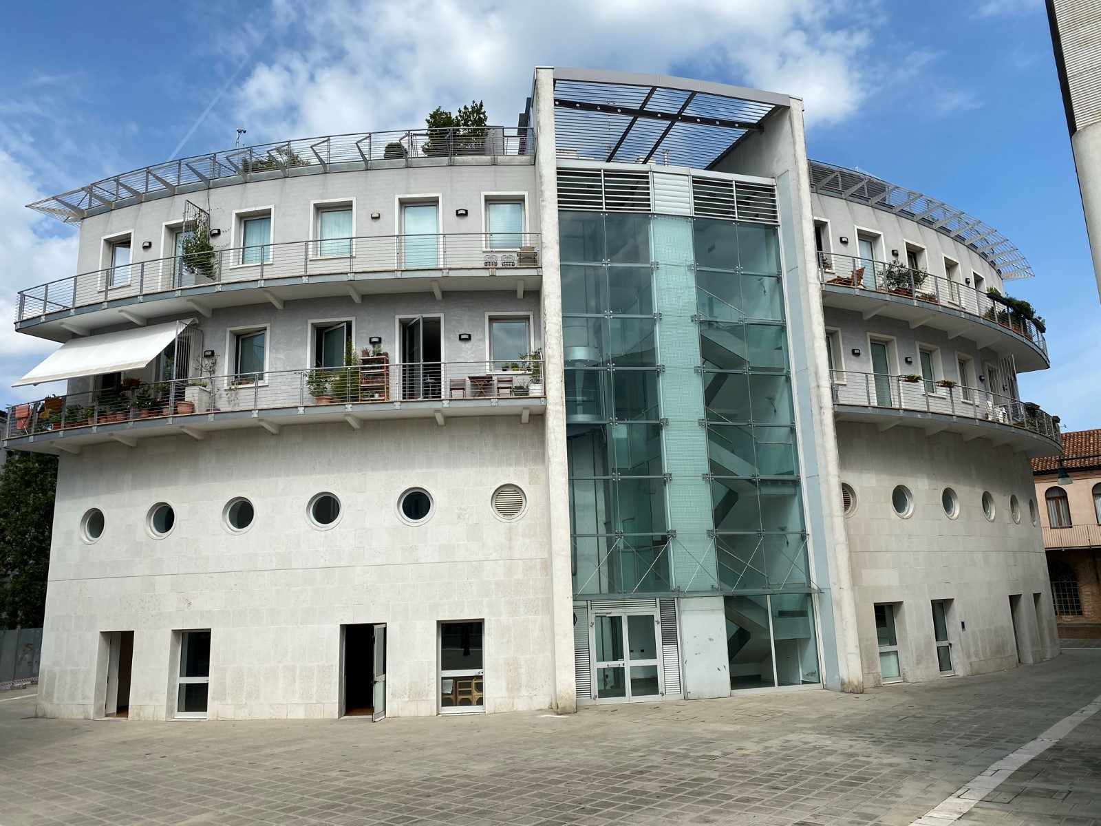 L’Accademia Teatrale.JPEG