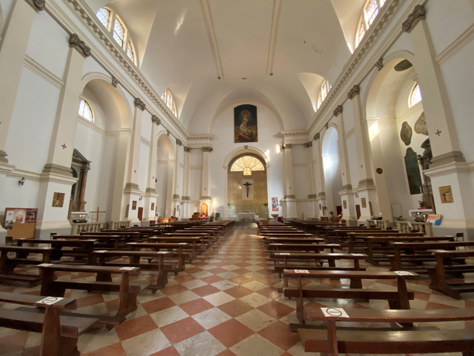 S-Church of San Martino-wnętrze.JPEG