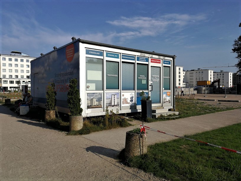 r25.jpg