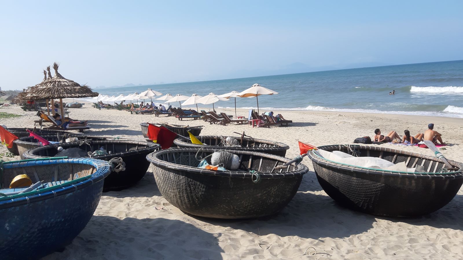 Hoi An Beach.jpg