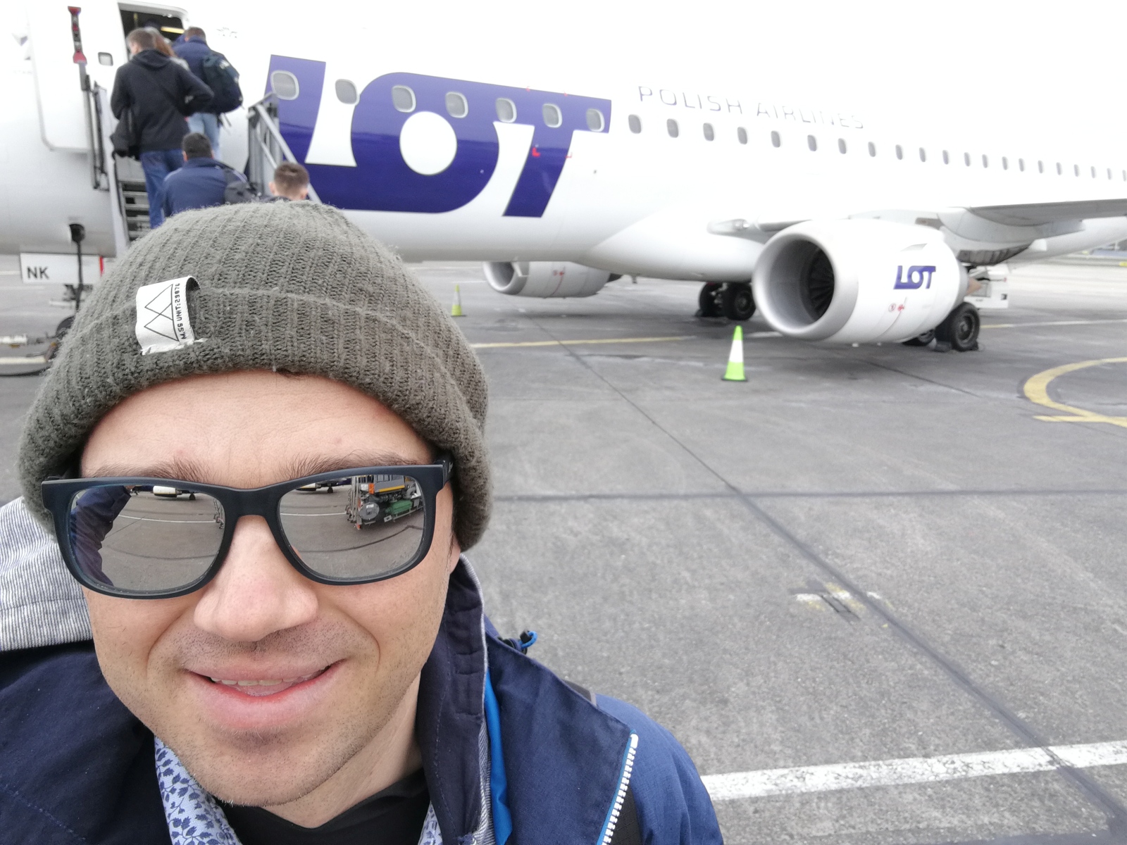 IMG_20200321_Dublin_Airport_LOT_do_domu_IRL.jpg
