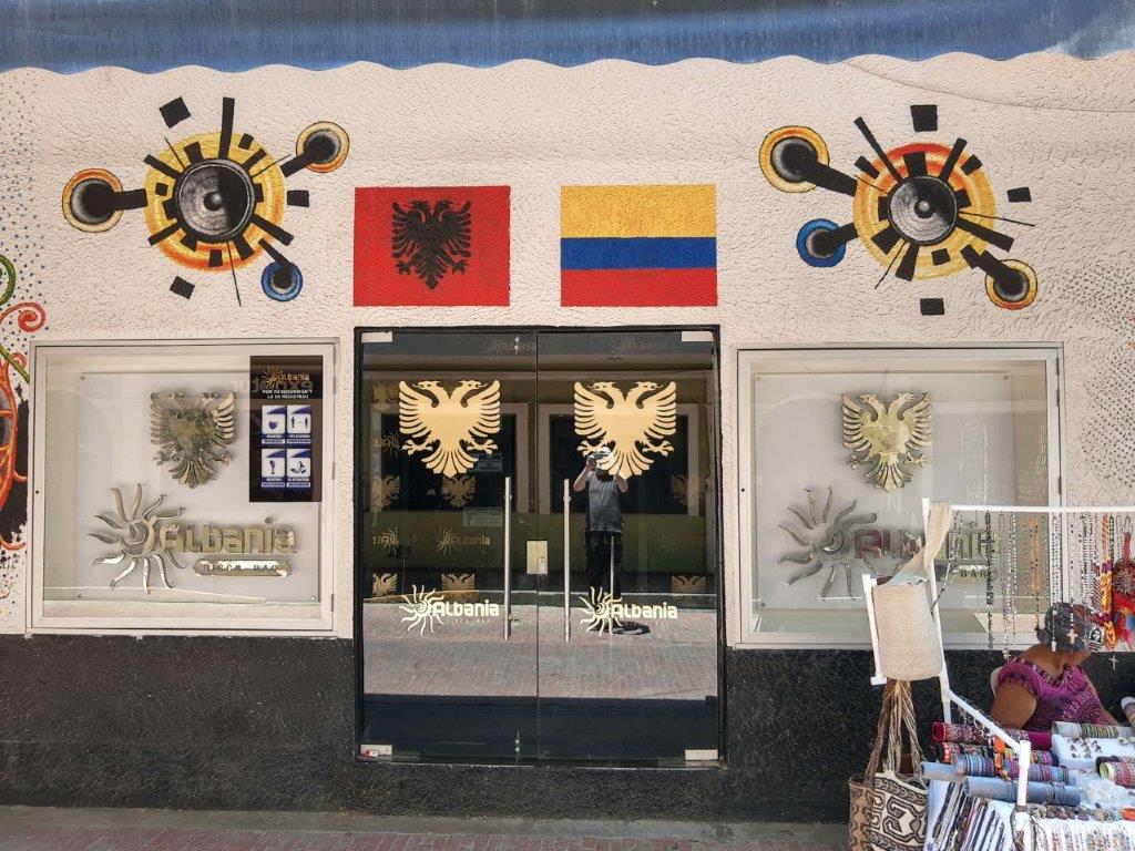 Dyskoteka Santa Marta Albania.jpg