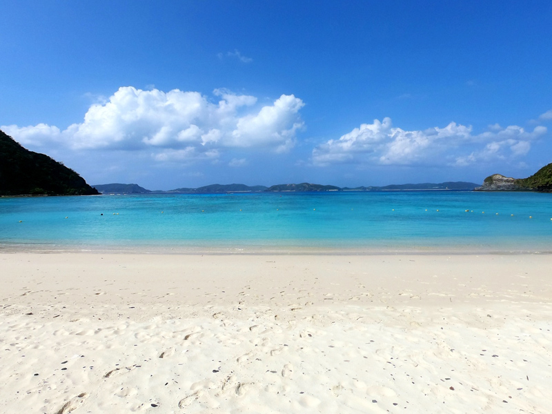 tokashiku-beach3x800.jpg