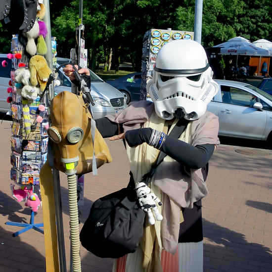 gas_mask_trooper_copy.jpg