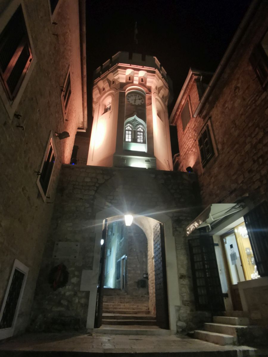 127.jpg