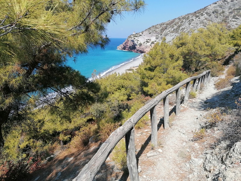 5-Trekking_Fisherman_Beach.jpg